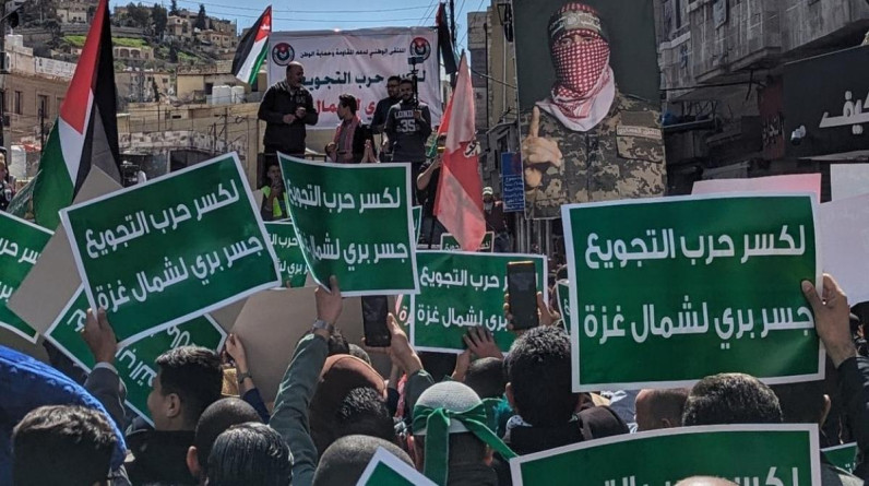 فؤاد بكر يكتب:الخبز المحاصر بالنيران: احتجاجات غزة محقة وغرف سوداء تحرف الحقائق