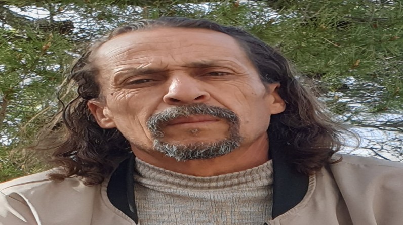 الكاتب و القاص الجزائري عيسى بن محمود: البيئة و السياق كمسرح وكتأثيث للقصة