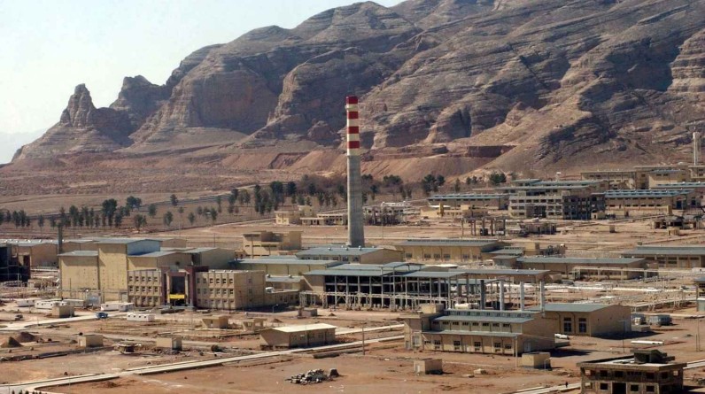 إسرائيل تقصف موقعا نوويا بأصفهان.. وإيران تؤكد عدم حدوث تسرب إشعاعي