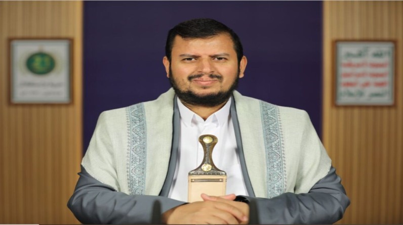 الحوثي: 22 ألف شاحنة متوقفة عند المعابر فيما يعانى الفلسطينيون العطش والجوع