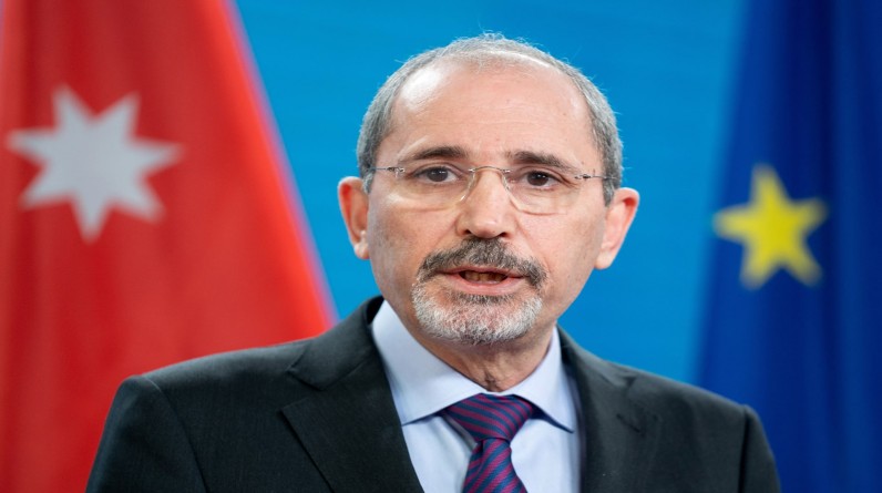 الصفدي: العالم يطبق القوانين بانتقائية بناءً على هوية الضحية والمعتدي