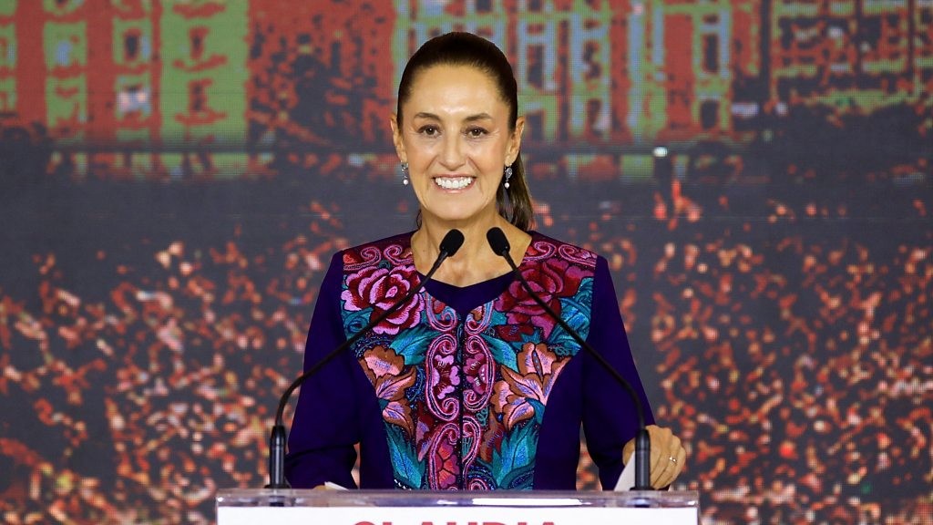 رئيسة المكسيك ترد على تهديدات ترامب: لا للتدخل العسكري