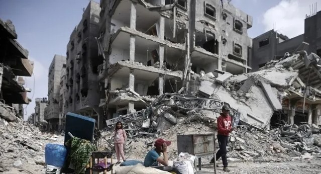 د. أميرة فؤاد النحال تكتب: مرام؛ بنت البيت المهدوم التي أفلتت بامتيازها من قبضة الحرب