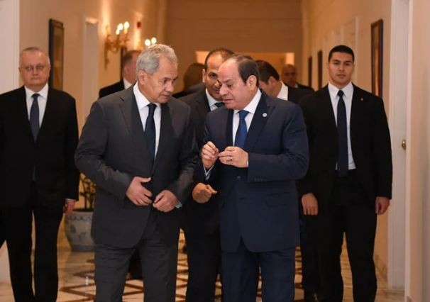 الرئيس المصري يؤكد ضرورة تنفيذ اتفاق شرم الشيخ ودخول المساعدات لقطاع غزة