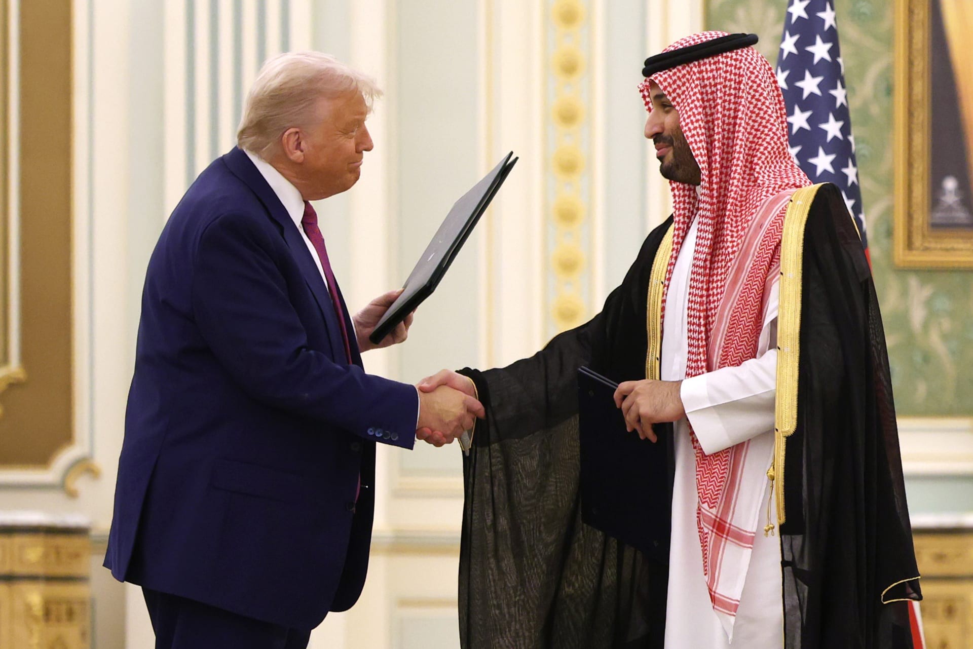 "صفقة بن سلمان أم وهم جديد؟".. ورقة بحثية إسرائيلية: هل نعيد رسم الشرق الأوسط؟