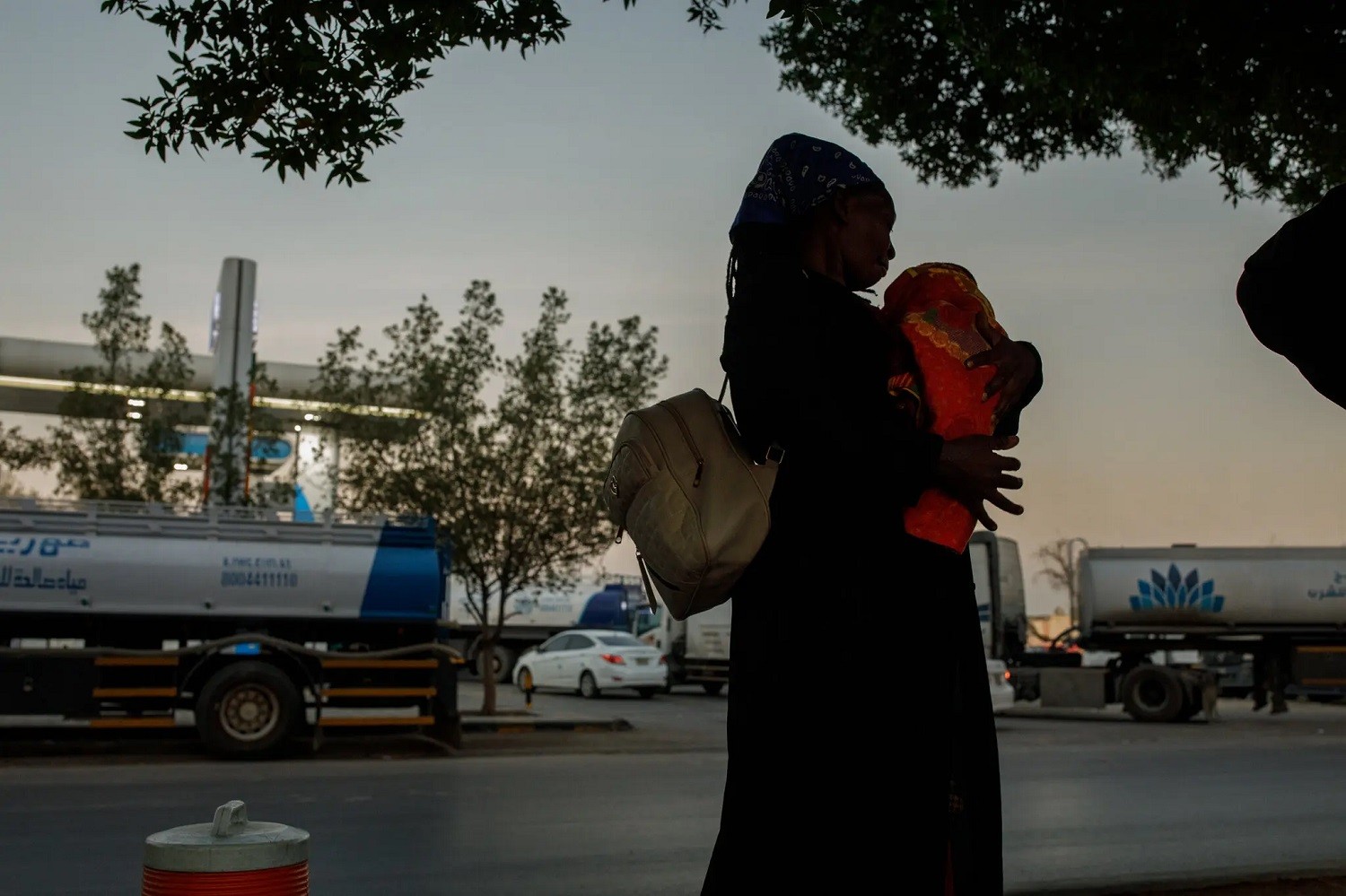 تحقيق استقصائي صادم: أبناء العاملات المنسيين.. مأسأة إنسانية في قلب السعودية