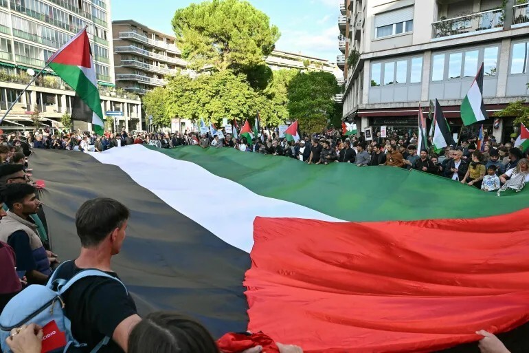 مظاهرات في إيطاليا لدعم فلسطين قبل مباراة كرة لفريق مكابي تل أبيب
