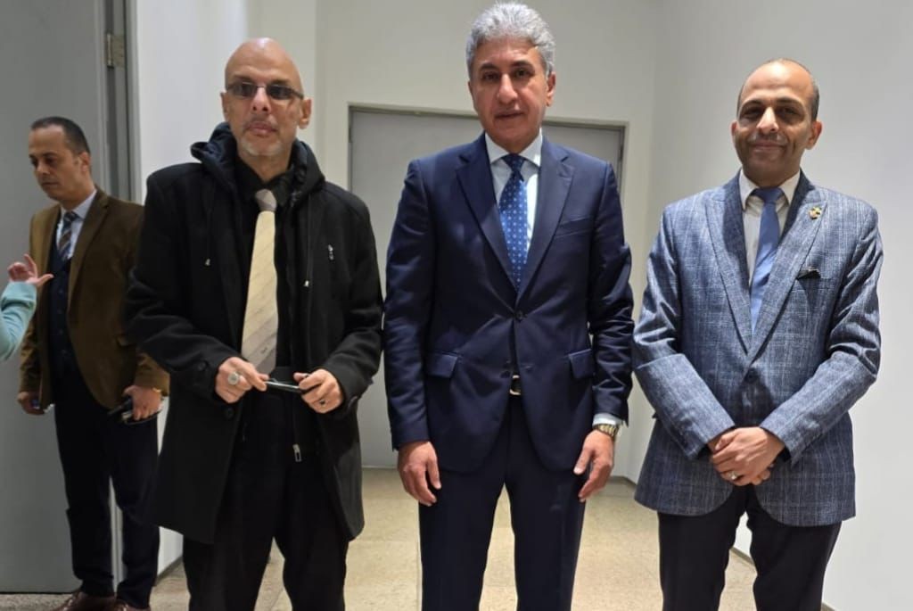 وزير السياحة ونقابة السياحيين يبحثان رؤية 2030 بالمتحف المصري الكبير