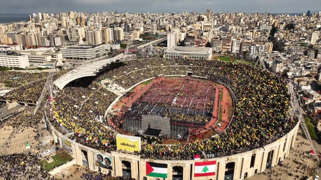 اقتراح أمريكي بقصف تشييع نصر الله.. مؤشر خطير على الاستهتار المدني