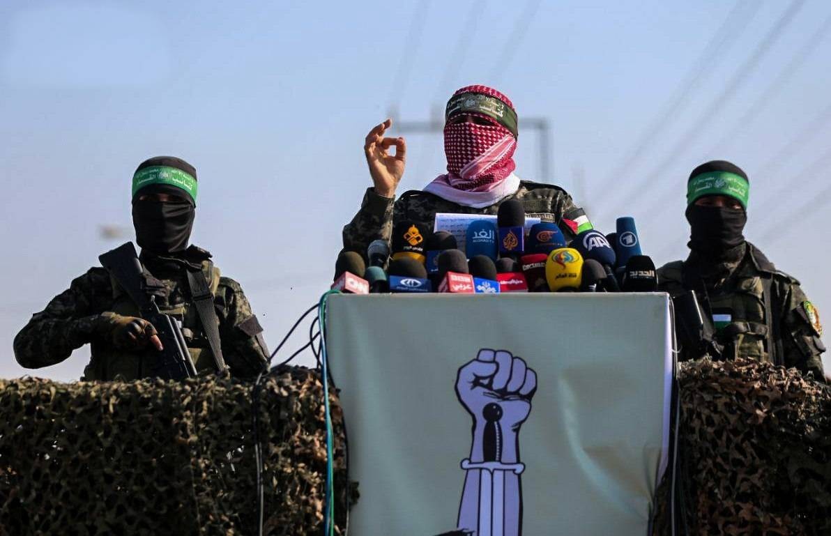 د. غسان مصطفى الشامي يكتب: في رثاء الثائر الملثم ..صوته المقاوم أحيا فلسطين الثورة في قلوب الشعوب والأمم