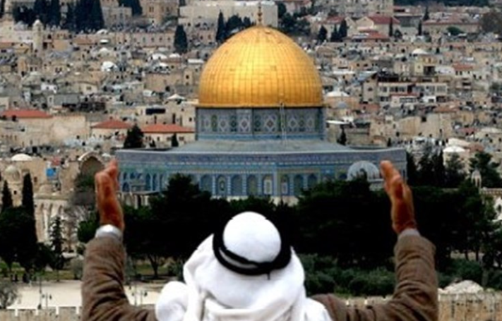 غرة رجب 1447 هـ: مفتي القدس يعلن موعد ذكرى الإسراء والمعراج ويحذر من استهداف الأقصى