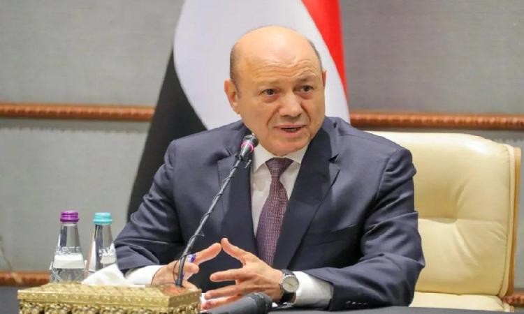 العليمي.. إخراج القوات الإماراتية مطلب سيادي لا يستهدف العلاقات