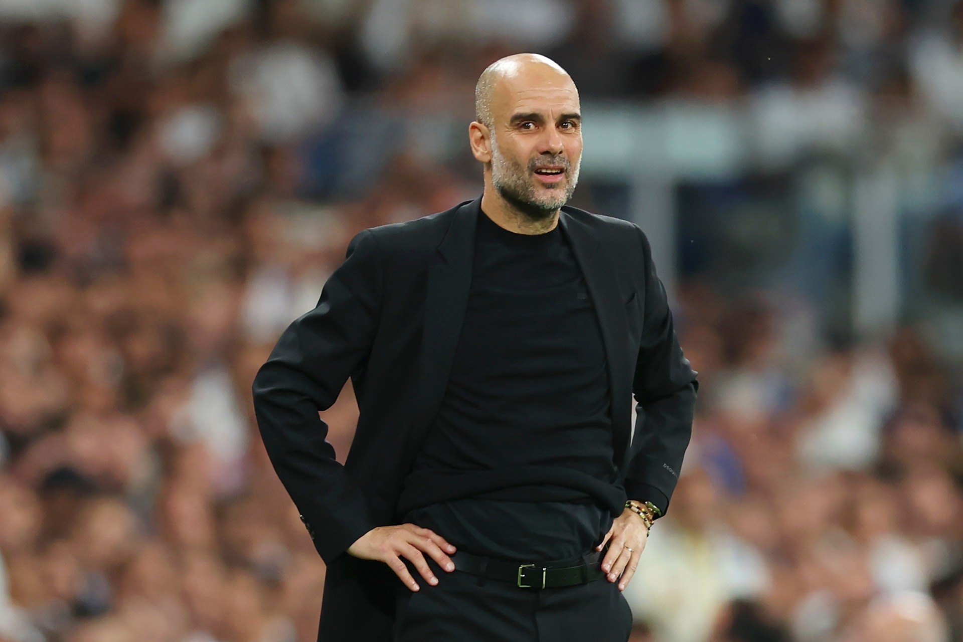جوارديولا يحطم رقما تاريخيا لفيرجسون في الدوري الإنجليزي