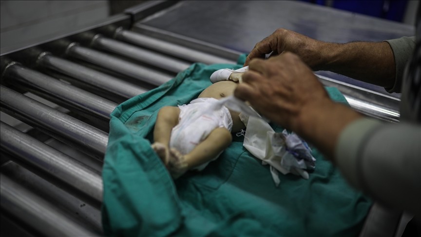وفاة رضيع عمره أسبوعان في غزة بسبب البرد الشديد
