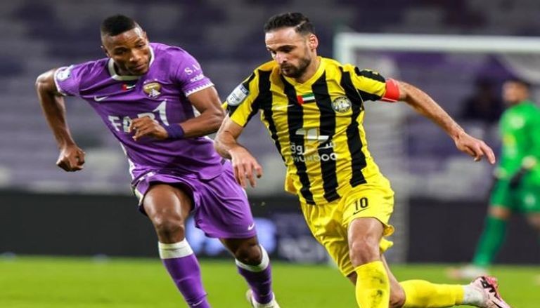 العين يعزز صدارته للدوري الإماراتي بثنائية لابا كودجو في مرمى كلباء
