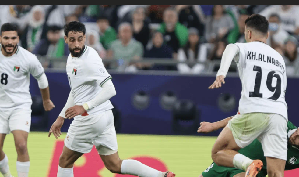 فلسطين تصل إلى ربع نهائي كأس العرب 2025 لأول مرة في تاريخها بعد تعادلها مع سوريا
