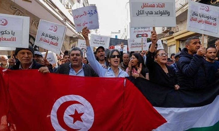 تونس على حافة الانفجار: إضراب عام في يناير ينذر بموجة احتجاجية جديدة