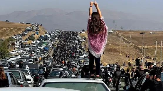 ماذا يدور في إيران؟.. "180 تحقيقات" ينقل أحداث طهران بعيون الخبراء: الظروف الاقتصادية المحرك الأساسي.. والـ CIA والموساد لعبا دورا كبيرا في تأجيج الأحداث (2-2)