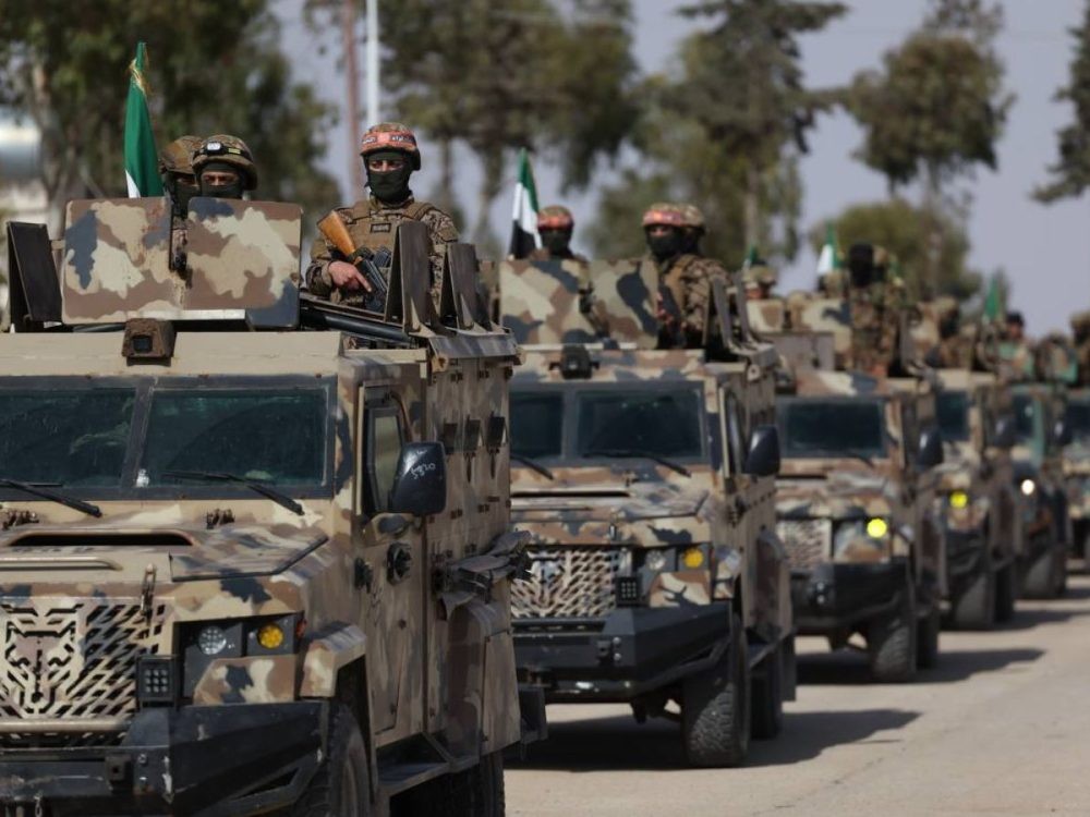 الجيش السوري يتهم قسد بفتح سجون داعش في الشدادي
