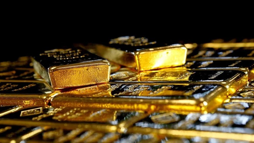 الذهب والفضة يتألقان وسط التوترات الجيوسياسية: ارتفاع غير مسبوق في أسعار المعادن الثمينة