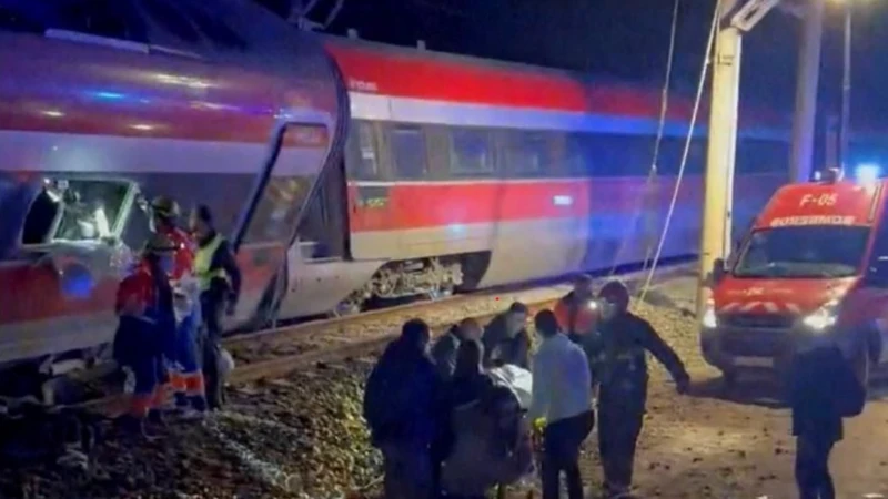 كارثة في إسبانيا: مقتل 39 شخصًا على الأقل في تصادم قطارين فائقَي السرعة