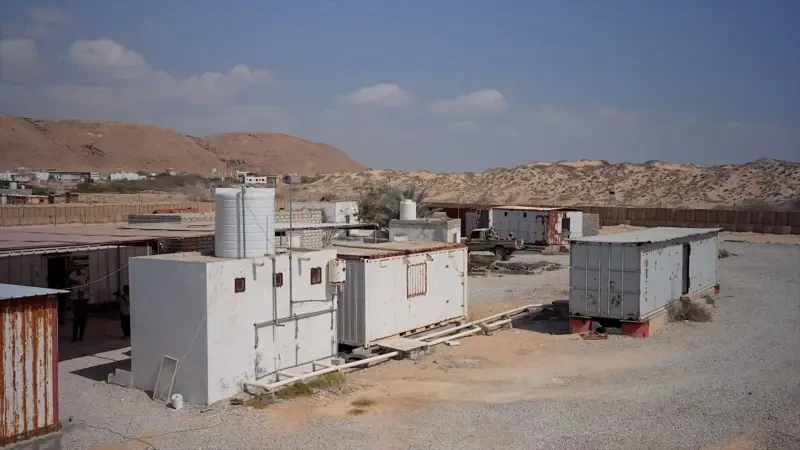 سجون اليمن السرية التي تديرها الإمارات: شبكة احتجاز خفية وشهادات تعذيب صادمة