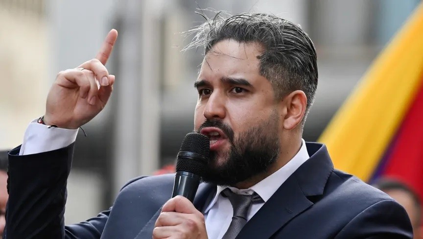 "أنا مقاتل.. وسنبقى متحدين".. مادورو يبعث برسالة صمود لابنه من داخل سجن أمريكي
