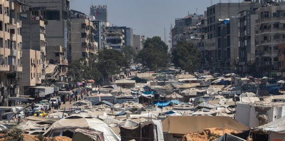 غزة تنزف تحت الركام.. الدفاع المدني ينتشل عشرات الشهداء وسط عجز الإمكانيات وحصار الموت