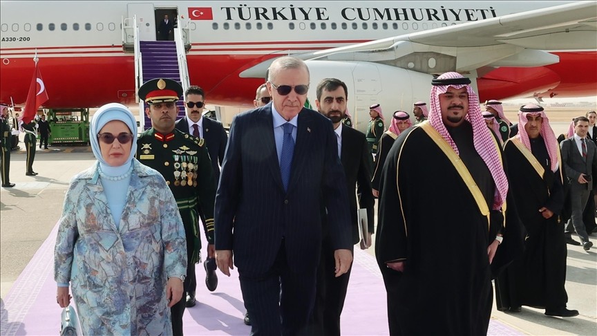 أردوغان يصل السعودية في زيارة رسمية