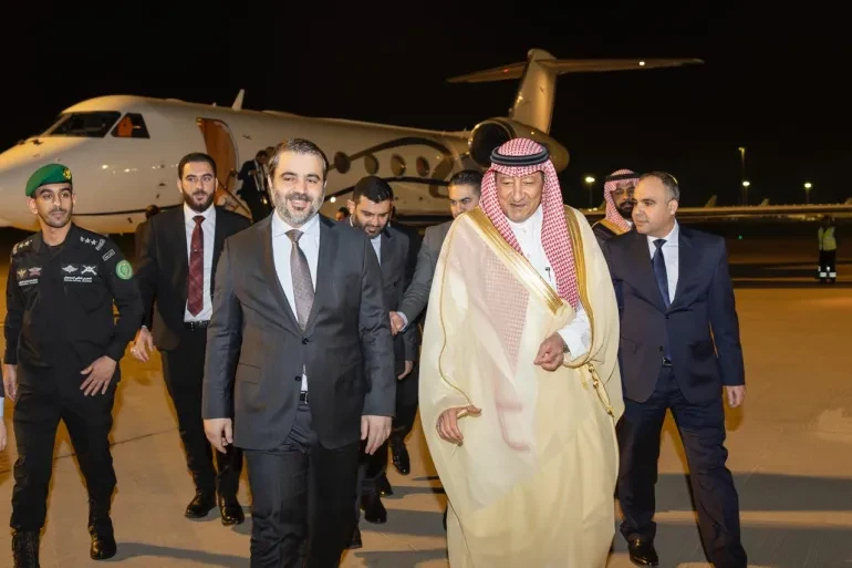 سوريا تعود إلى طاولة التحالف الدولي: إعادة تموضع إقليمي وتفكيك عزلة ما بعد الأسد