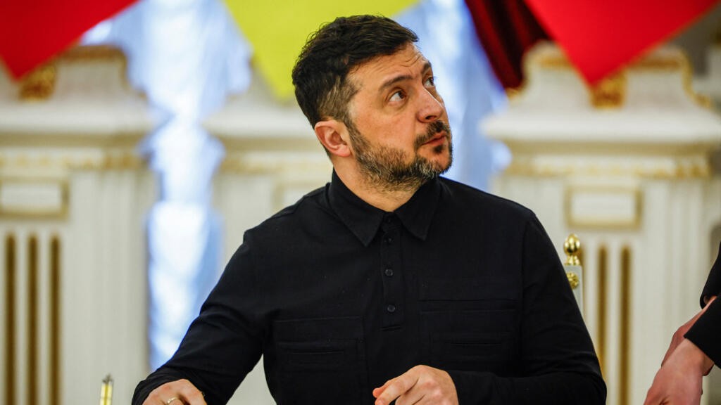 2026-02-05T140833Z-95484145-RC2NFJA8WVNZ-RTRMADP-3-UKRAINE-CRISIS-ZELENSKIY-TUSK