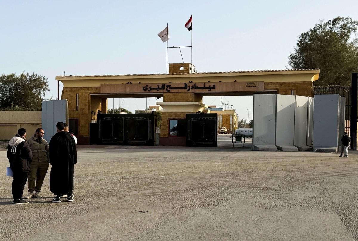 معبر رفح من معبر إنساني إلى ورقة ضغط إسرائيلية