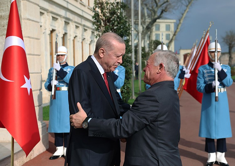 الرئيس أردوغان يستقبل العاهل الأردني في إسطنبول