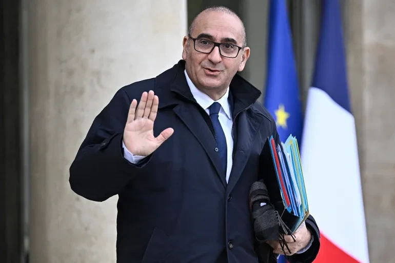 وزير الداخلية الفرنسي يزور الجزائر ويناقش ملفات التعاون الأمني والهجرة ومكافحة الإرهاب أساسا (الفرنسية)
