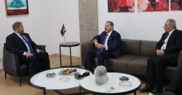 وفد الرئاسة الفلسطينية من بيروت: ندعم بسط سلطة الدولة اللبنانية على كامل أراضيها