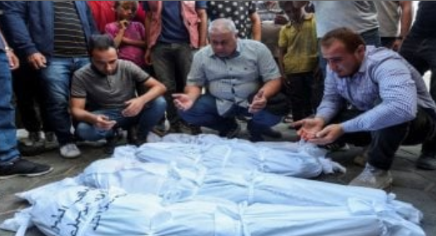 الدفاع المدني بغزة: اختفاء وتحلل مئات الجثامين يعقد عمليات الانتشال تحت الأنقاض