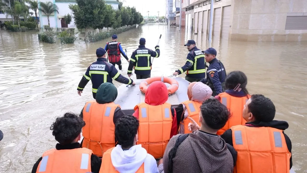 المغرب يغرق: مأساة الفيضانات تكشف العجز الحكومي