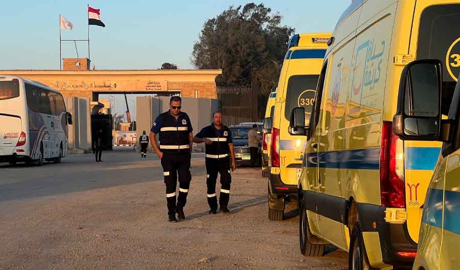 مصر ترفع الجاهزية الصحية القصوى عند معبر رفح: 150 مستشفى و30 فريق تدخل سريع لاستقبال جرحى غزة