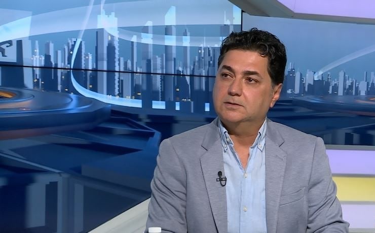 طالب كريم لـ"180 تحقيقات" : قرار إبعاد المستشارين يتجاوز ضغط النفقات إلى "فلترة" الإدارة (حوار)