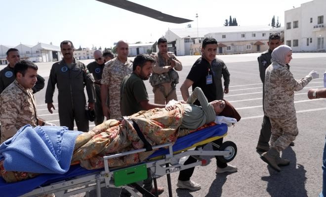 رغم وجود 450 حالة حرجة.. أعداد المرضى الخارجين عبر معبر رفح تقلصت لـ5 حالات فقط