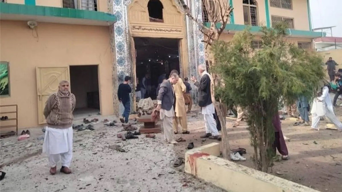 باكستان.. 15 قتيلاً وعشرات الجرحى في تفجير انتحاري يستهدف مسجدًا بإسلام أباد