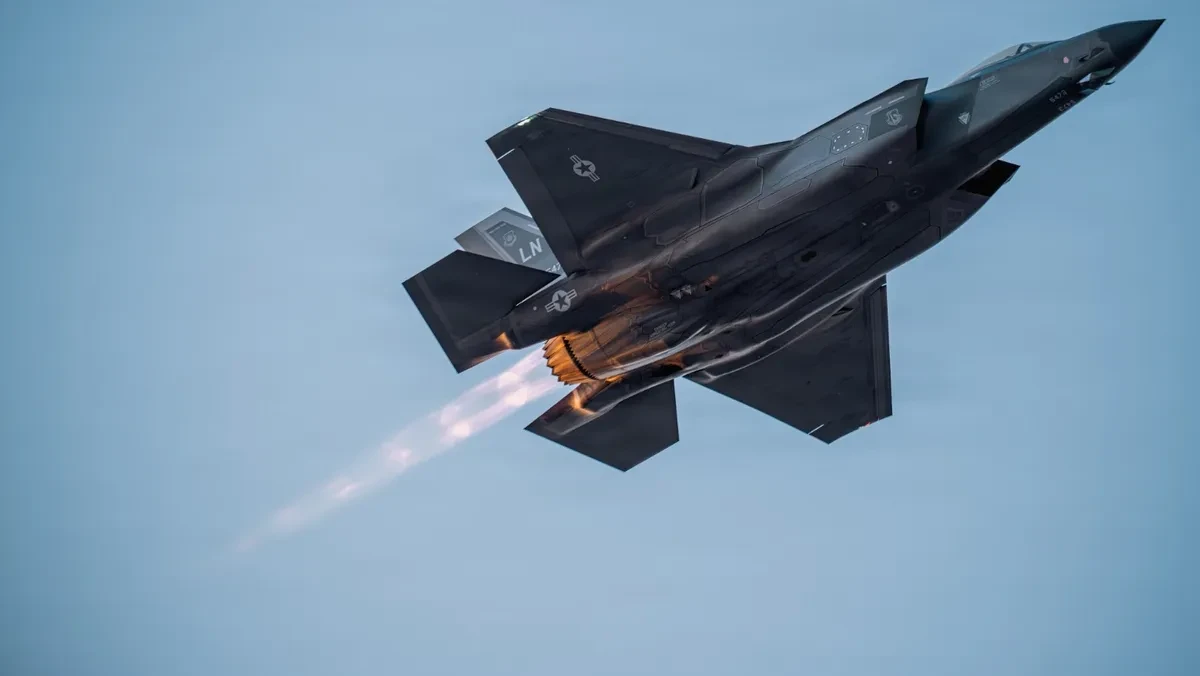 البنتاجون يطلب 12 مليار دولار إضافية لتعزيز المقاتلة F-35.. الحرب تكشف أزمة الجاهزية الأمريكية