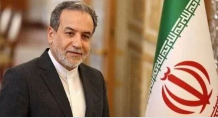 عراقجي يحدد شروط الملاحة في مضيق هرمز وسط التصعيد