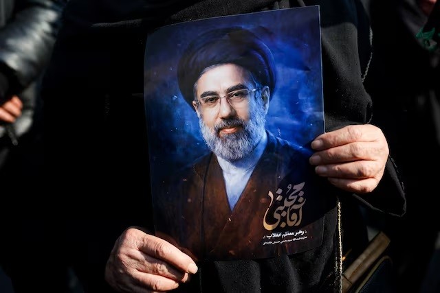 طهران تحسم المعادلة.. إيران تحذر: لا مفاوضات لبنانية-إسرائيلية دون حزب الله والعواقب ستكون خطيرة