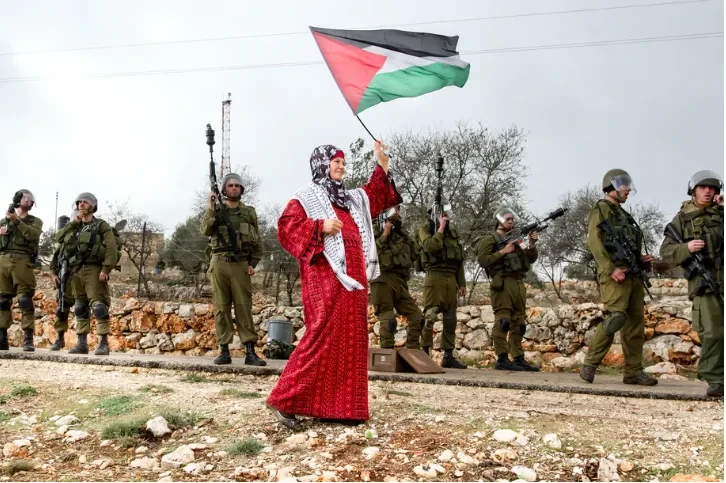 في يوم المرأة العالمي.. "حشد" توثق بالأرقام جرائم حرب الاحتلال ضد نساء فلسطين