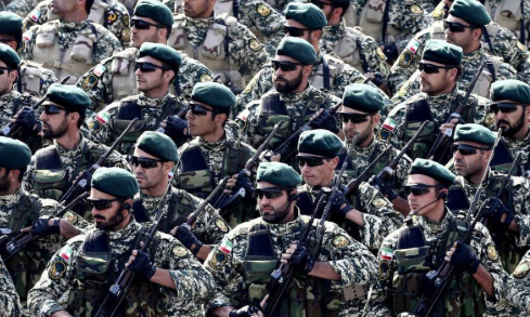 طهران تفند المزاعم الأمريكية: لا سفن للحرس الثوري في الموانئ الاقتصادية