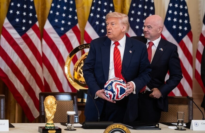كأس العالم 2026.. ترامب بعد أزمة الحكم الصومالي: التأشيرات تمنح "للأشخاص المناسبين"