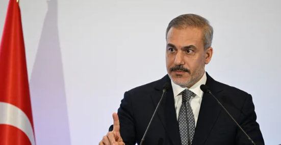 وزير الخارجية التركي: علاقتنا بإيران جيدة ولكن على طهران الحذر من استهداف تركيا