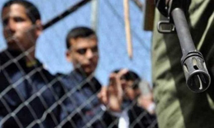 أ.محمد عوده الأغا يكتب: أحرارٌ خلف القضبان