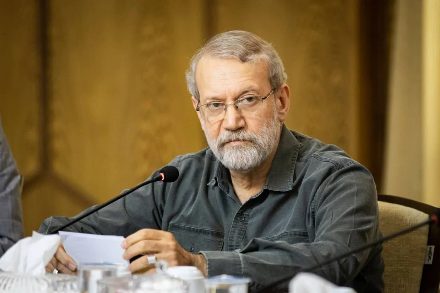 إيران ترد بلهجة حادة.. لاريجاني يستهزئ بوعود ترامب السريعة لحسم الحرب